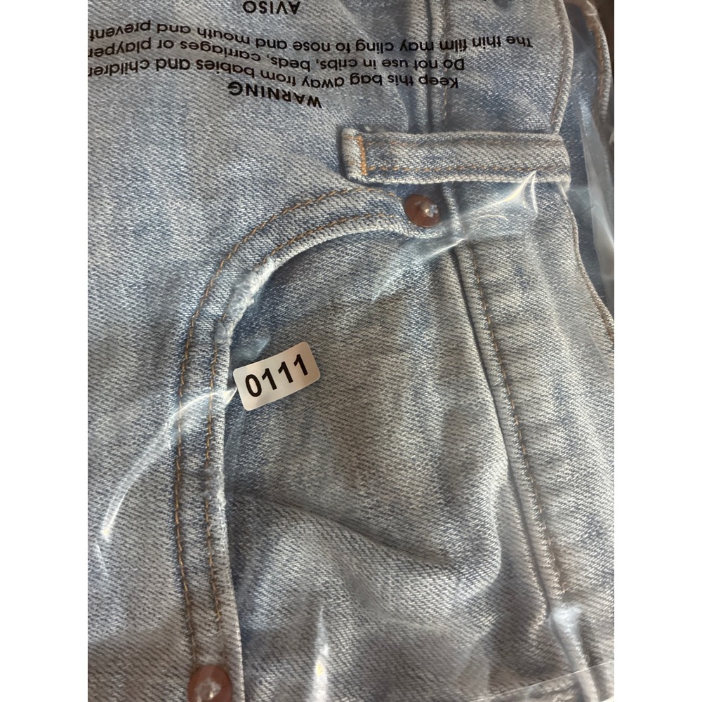 Gap Denim Womens High Rise 4 Inch Short Light Wash Distressed Raw Hem Size 29 - Picture 7 of 7